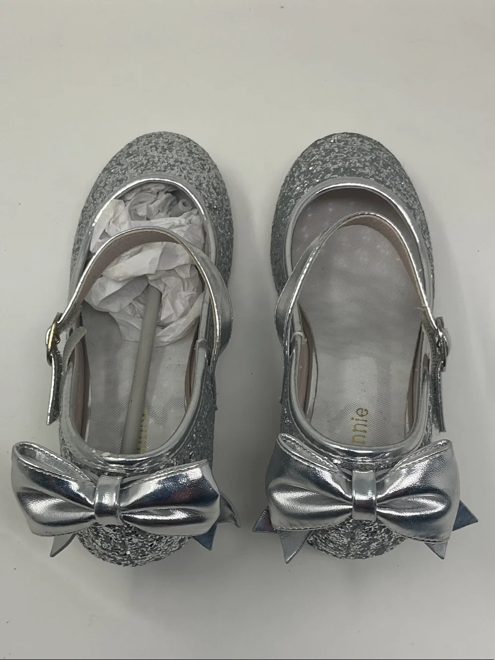 Girls Silver Glitter Mary Jane Heel Dress Shoes with Bows NEW